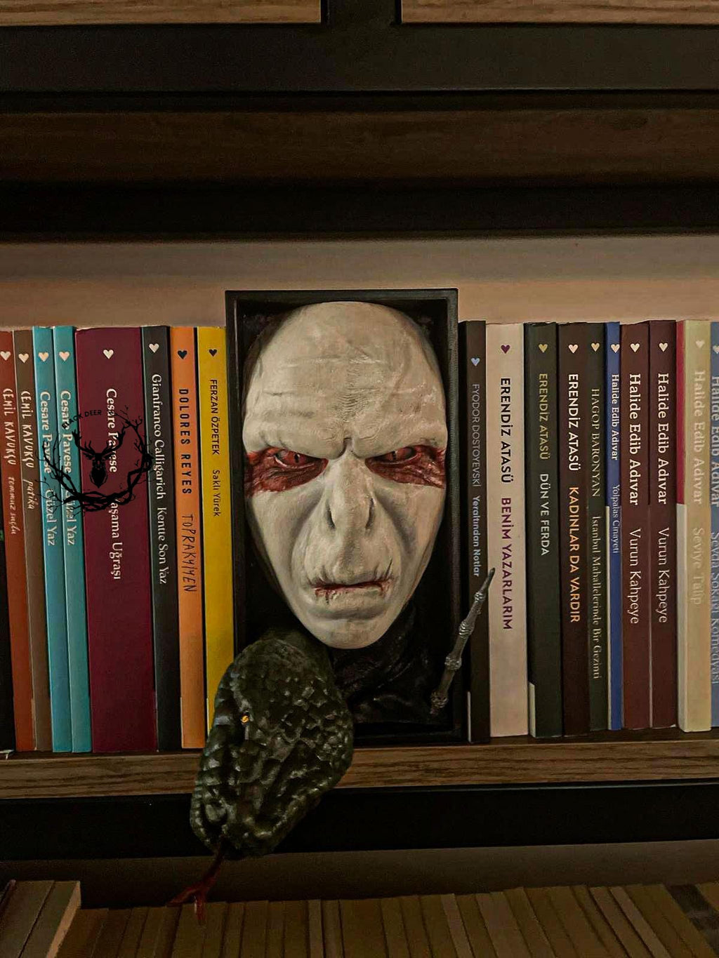 Voldemort / Bookshelf Figure / Book Nook / Book Holder / Collection / 21 CM