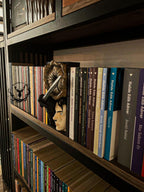 Dune / Book Nook / Bookshelf Figure / Book Holder / Collection / 21 CM