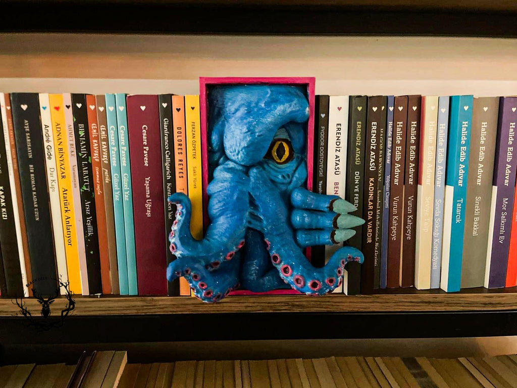 Cthulhu / Bookshelf Figure / Book Nook / Collection / 21 CM