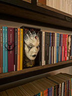 Lilith / Bookshelf Figure / Book Nook / Book Holder / Collection / 21 CM
