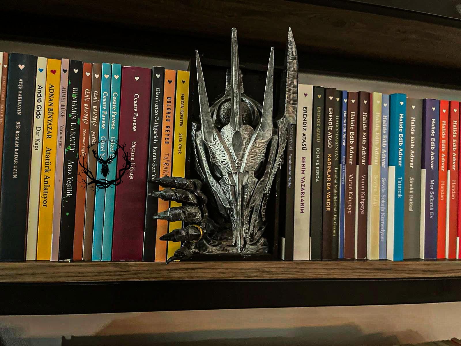Sauron / Bookshelf Figure / Book Nook / Book Holder / Collection / 21 CM
