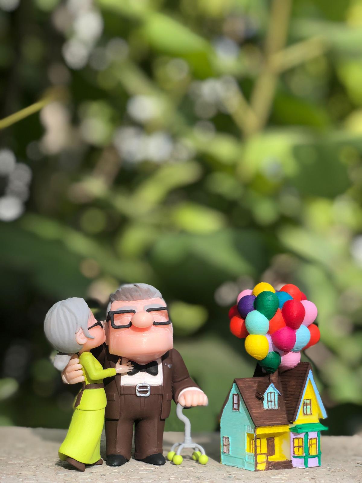 Carl and Ellie Figure – Romantic Couple Statue – Handmade Collector Display