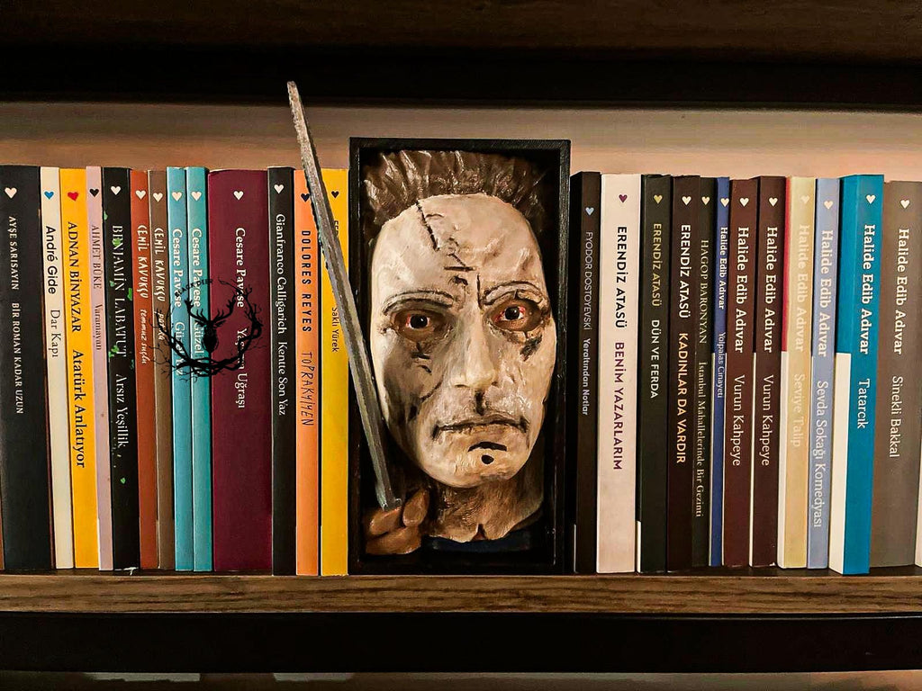 Halloween / Michael Myers / Bookshelf Figure / Book Holder / Collection / 21 CM