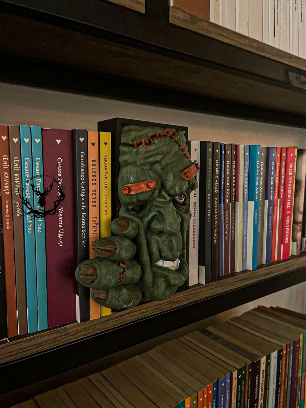 Frankestein / Book Nook / Bookshelf Figure / Book Holder / Collection / 21 CM