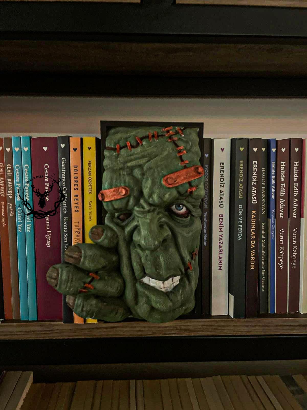 Frankestein / Book Nook / Bookshelf Figure / Book Holder / Collection / 21 CM