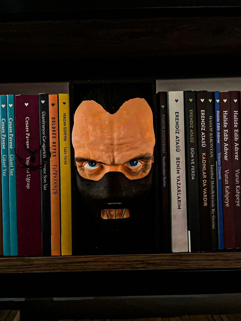 Hannibal Lecter / Book Nook / Bookshelf Figure / Book Holder / Collection /  21 CM