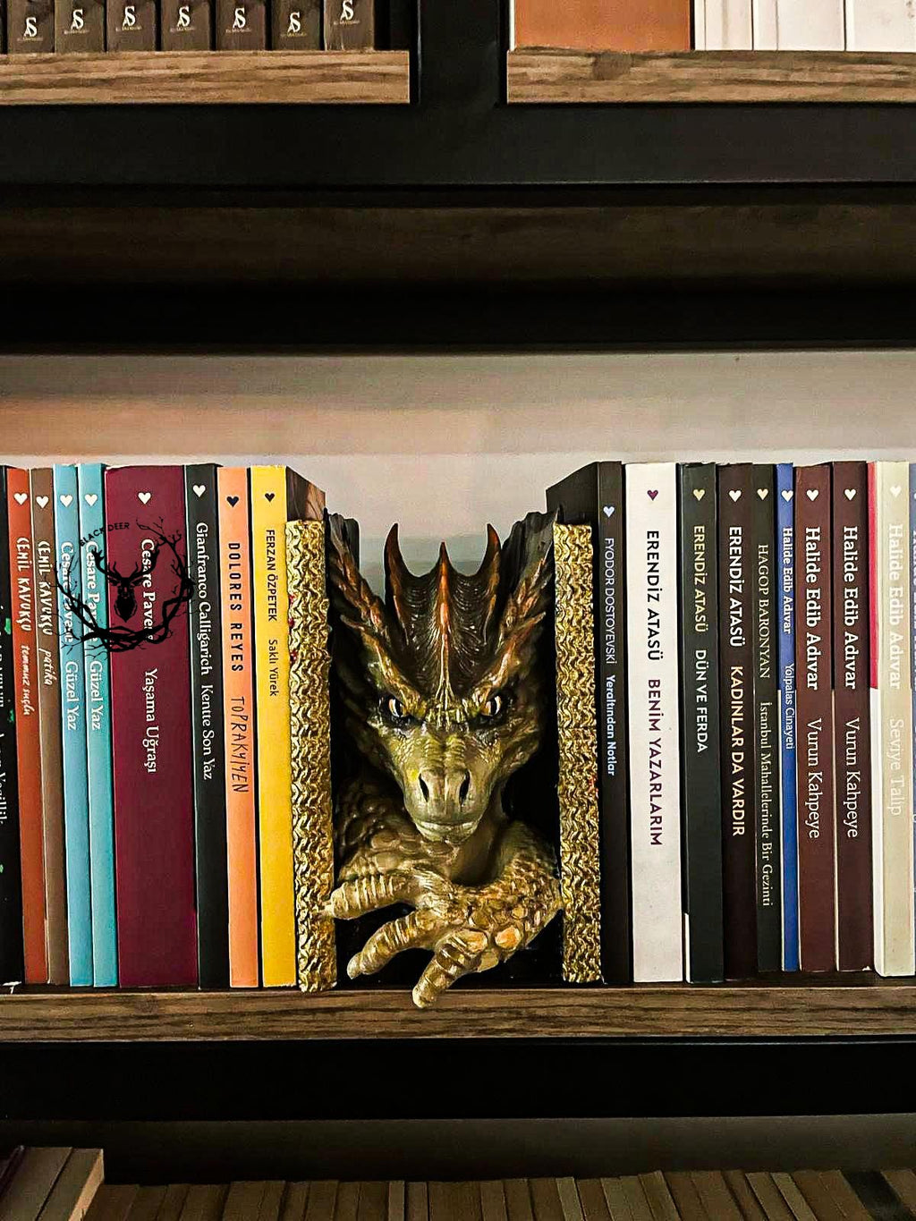 Dragon  / Book Nook / Bookshelf Figure / Book Holder / Collection / 21 CM