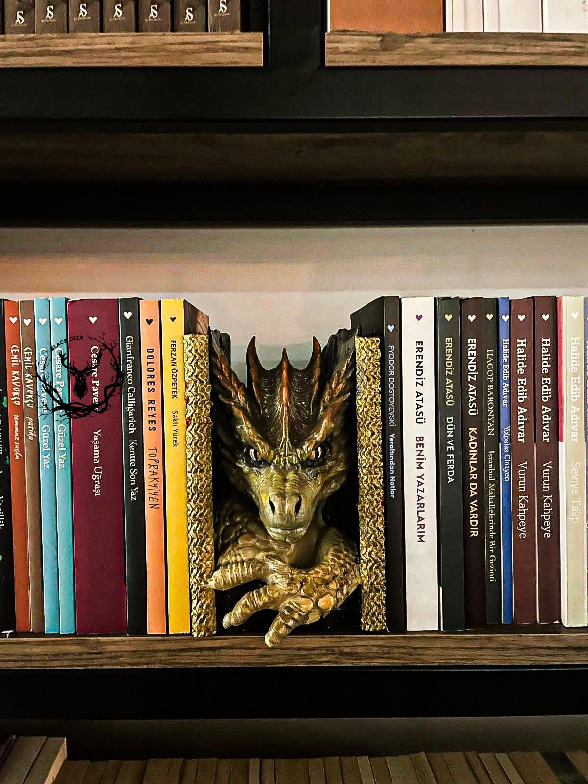 Dragon  / Book Nook / Bookshelf Figure / Book Holder / Collection / 21 CM