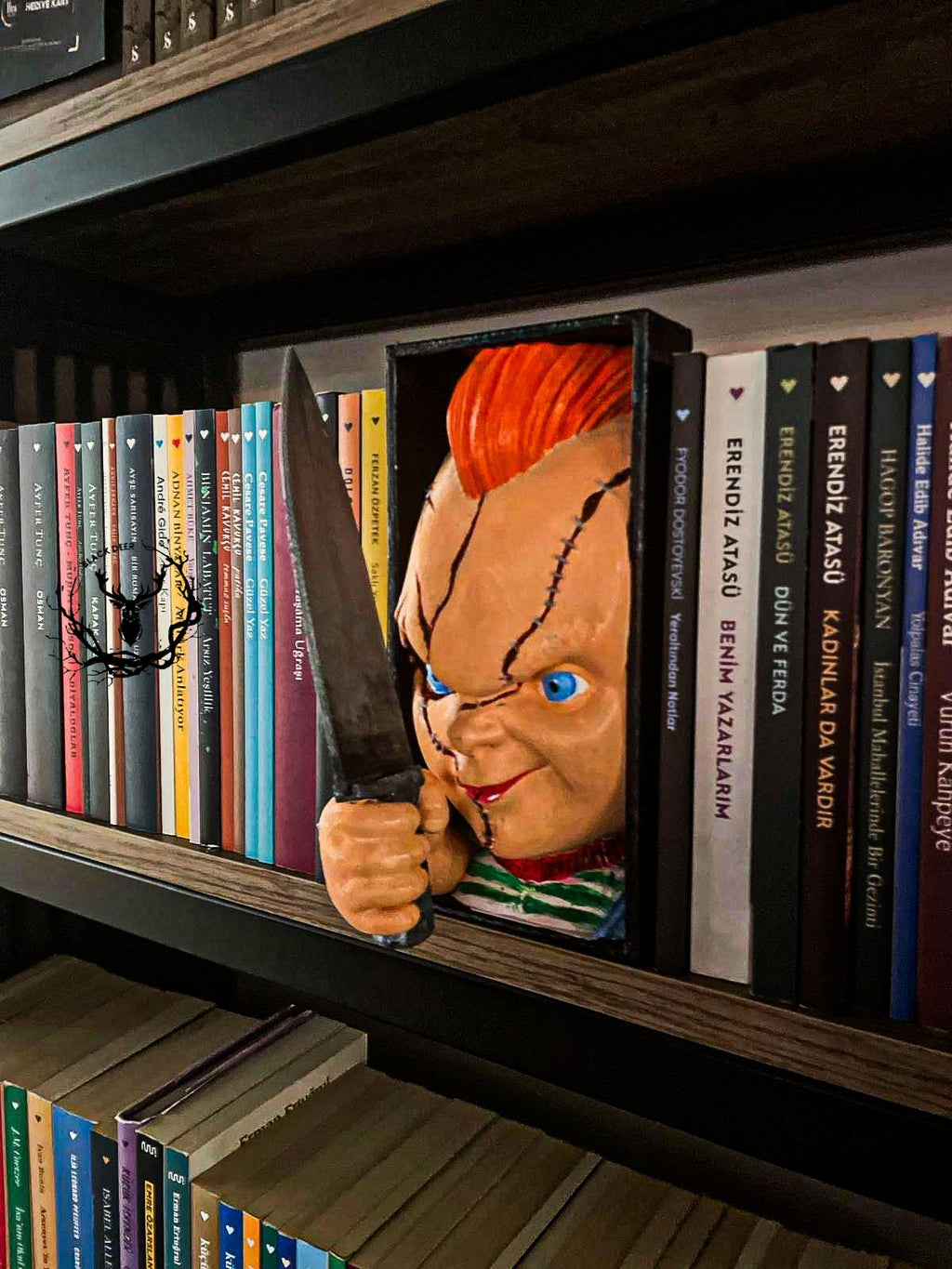 Chucky / Book Nook / Bookshelf Figure / Book Holder / Collection / 21 CM