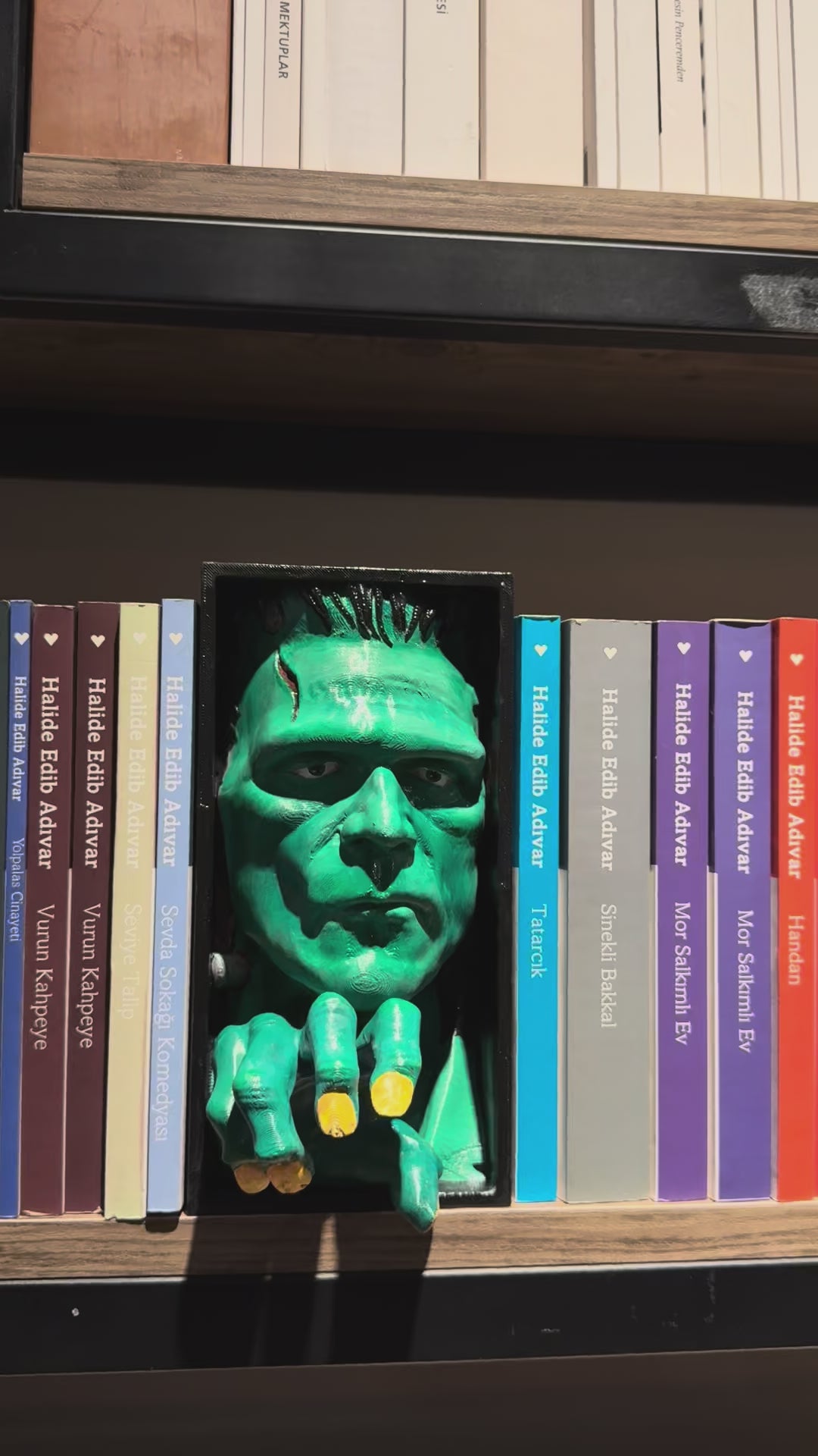 Frankestein Model: I I / Book Nook / Bookshelf Figure / Book Holder / Collection / 21 CM
